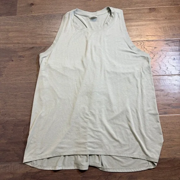 Athleta Women's Plus Size 1X Light Green Racerback Pleated Tank Top Activewear - Picture 1 of 5